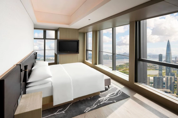 Concierge lounge access Double Suite with bay view