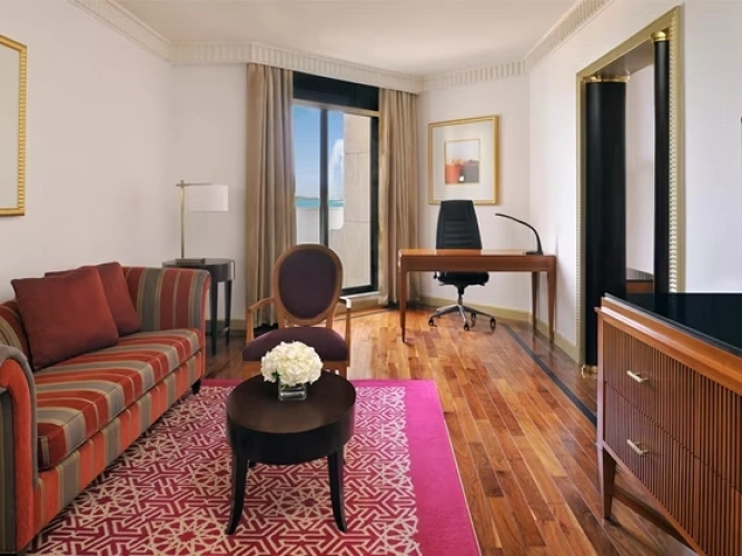 1 Bedroom Club Lounge Access Double Suite with sea view