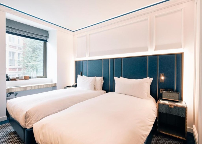 Twin room