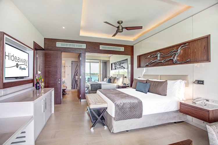 1 Bedroom Presidential Double Luxury Suite