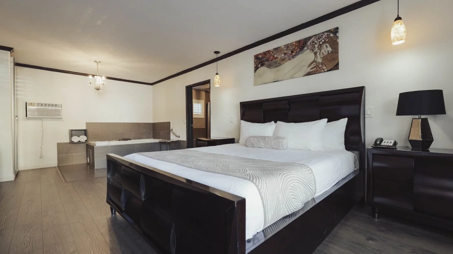 Jacuzzi Double Suite