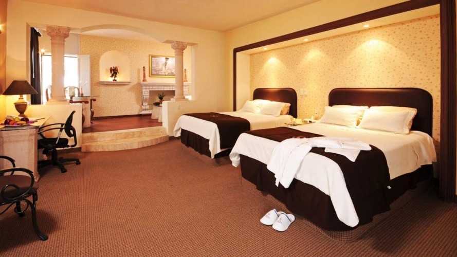Twin Master Suite