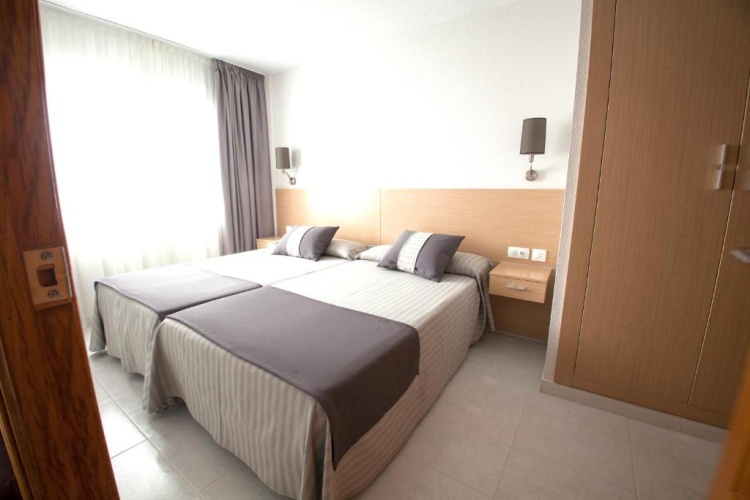 1 Bedroom Twin Apartment