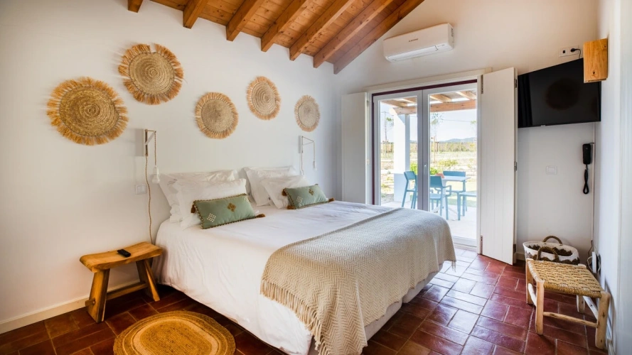 3 Bedrooms Apartment