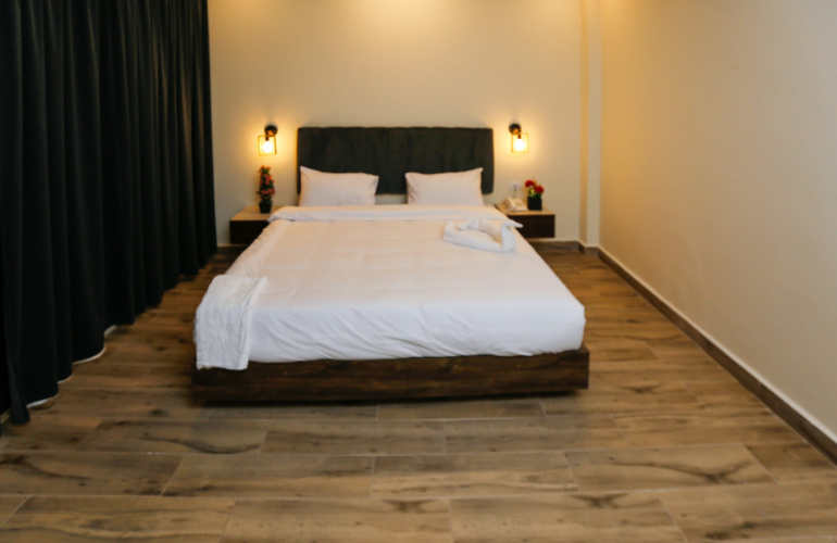 Deluxe Pyramids View Double Suite