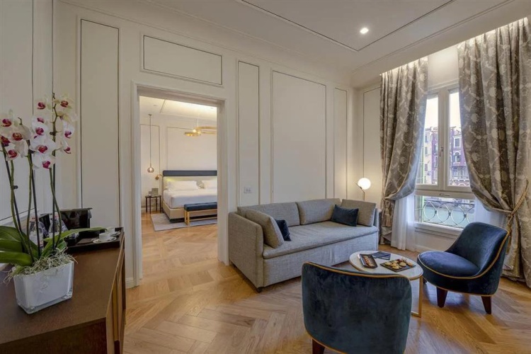 Grand Canal Double Suite