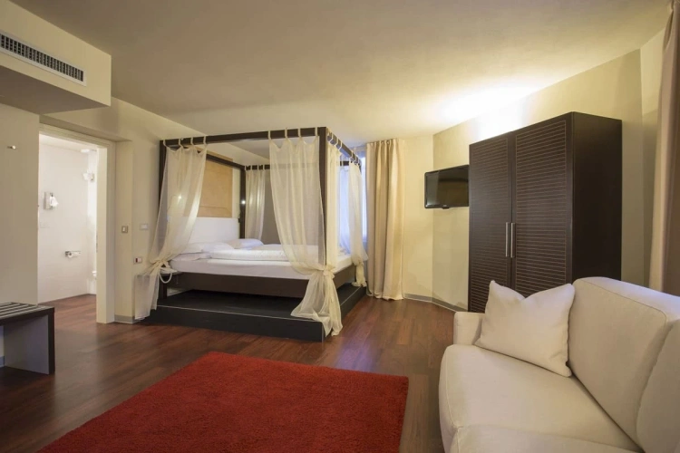 Family Quadruple room