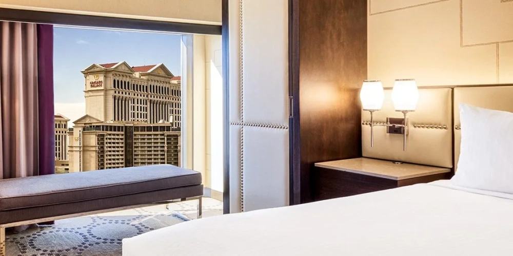 Deluxe Strip View Mountain Tower Double room