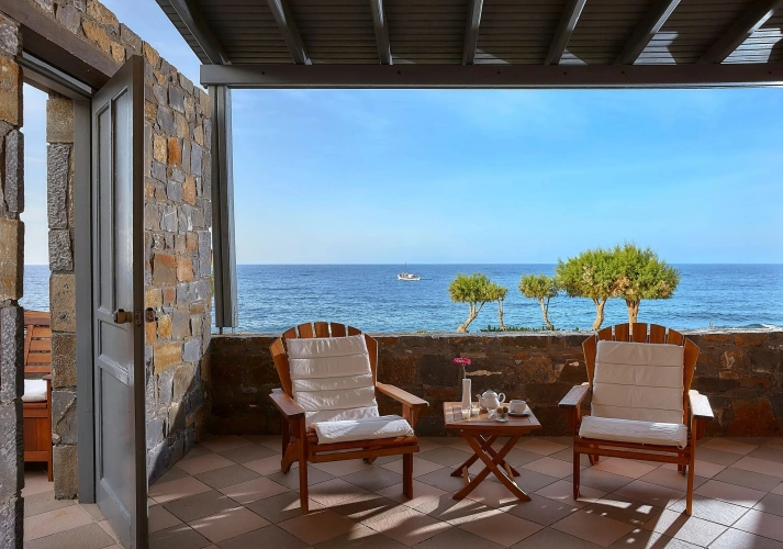 Grand Quadruple Suite seafront