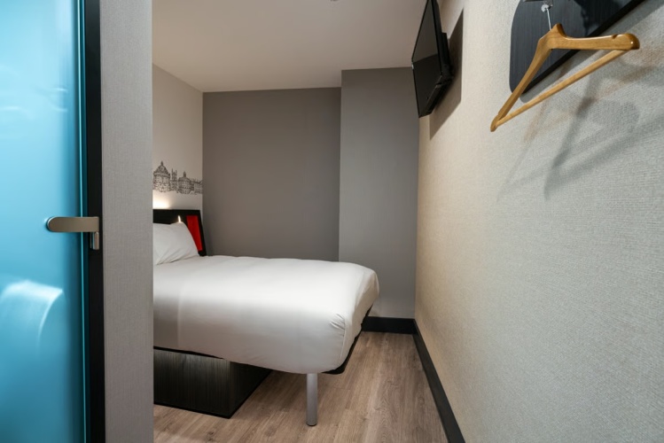 No Window Double room