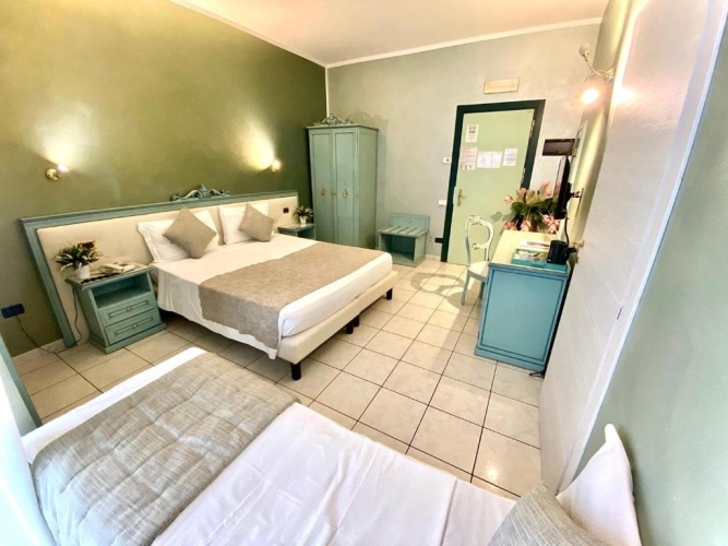 Classic Triple room
