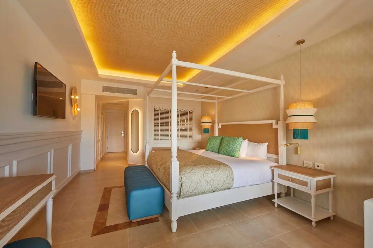 Deluxe Junior Suite
