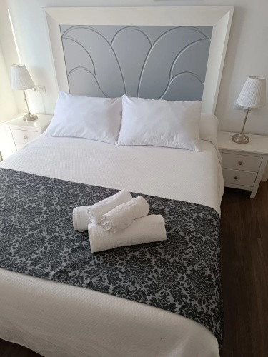 Deluxe Triple Family room