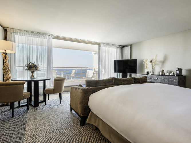 Deluxe Twin Suite with ocean view