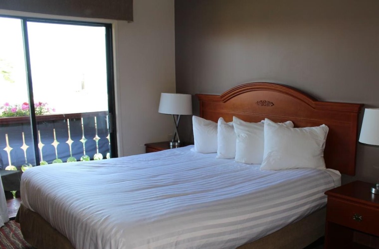 Deluxe Double Studio Suite with ocean view