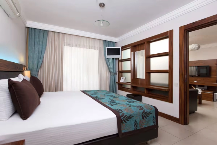 Deluxe Double Suite