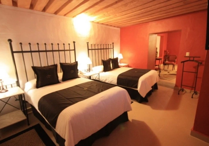 Interior Twin Suite