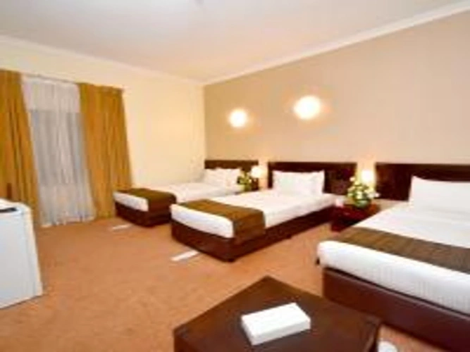 1 Bedroom Triple Apartment