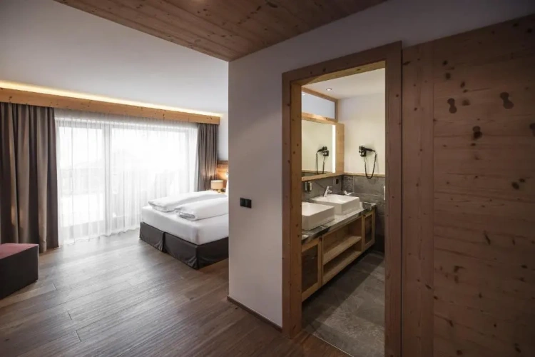 Deluxe Double Suite with balcony