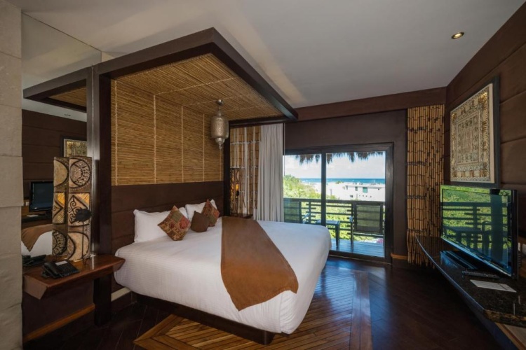 Master Double Suite with sea view