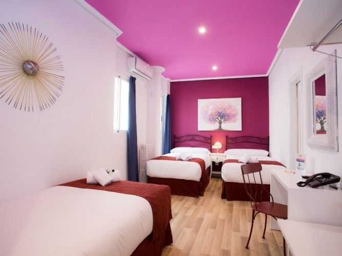 Triple room