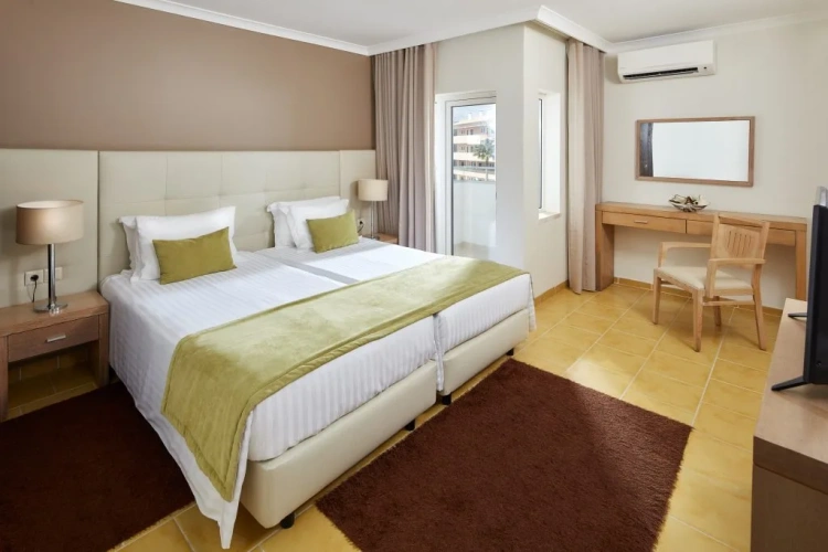 Twin Suite
