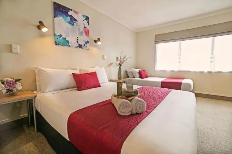 Spa Triple Studio Suite