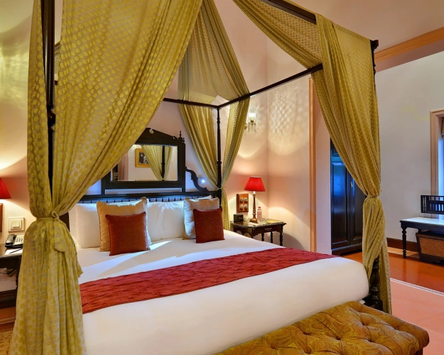 Historical Double Suite