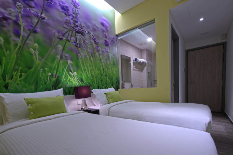 Deluxe Gold Twin room