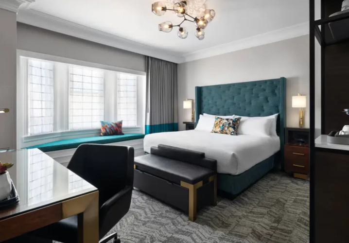 Deluxe Bay Window Double Suite