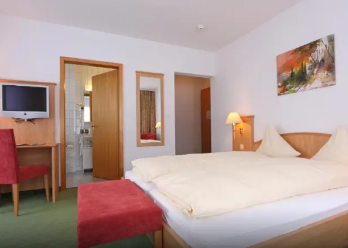 Superior Twin room with mountain view