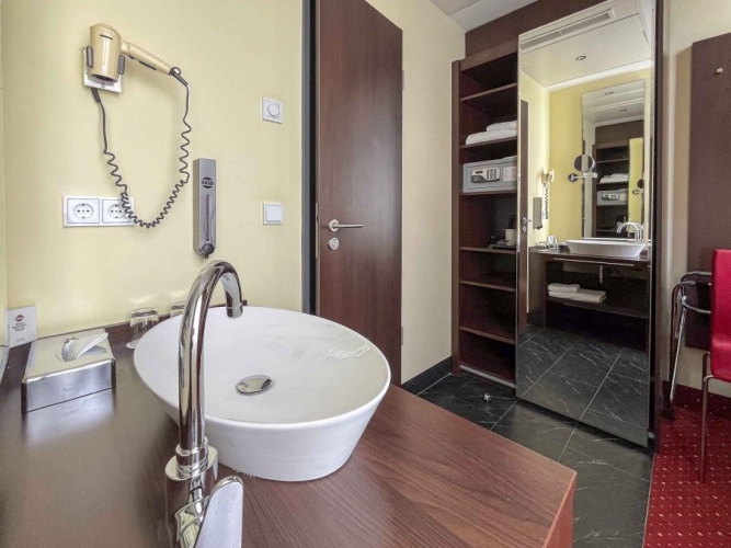 Best Western Plus Plaza Berlin Kurfuerstendamm photo 13