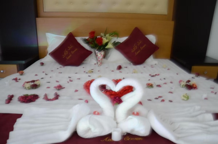 1 Bedroom Double Honeymoon Suite