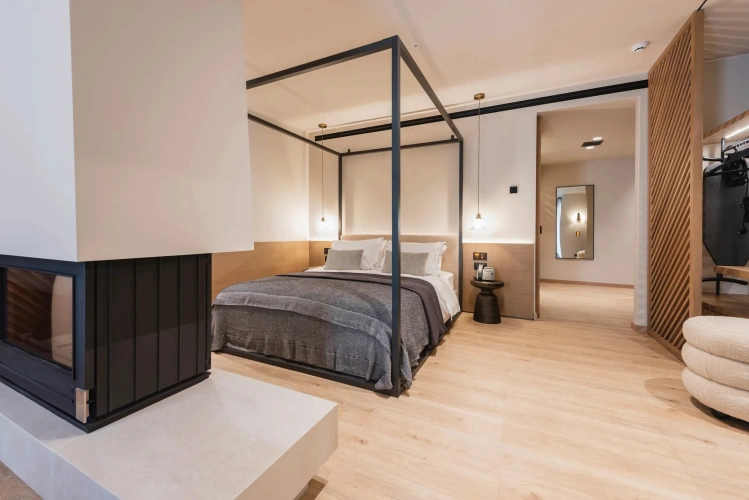 Executive Double Suite with Mountain View