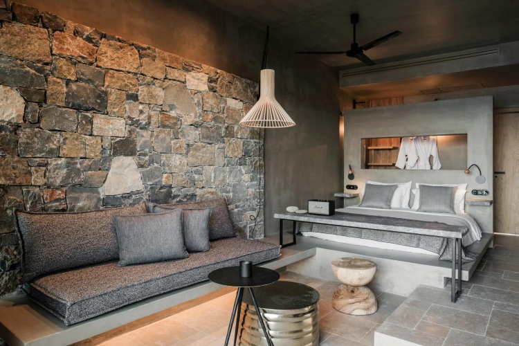 Wave with Private Pool & Garden Double Suite with sea view