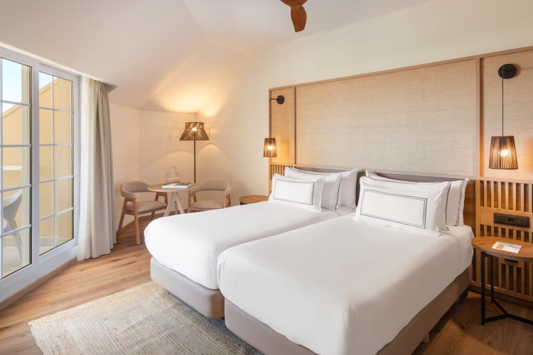 Premium Twin room