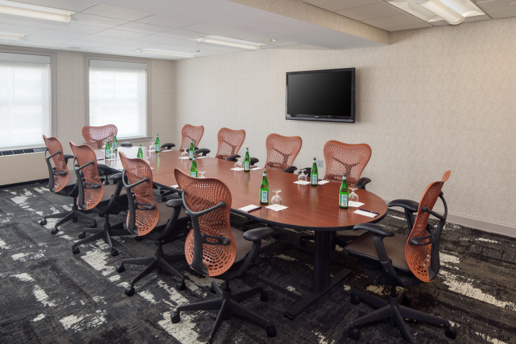 DoubleTree Suites by Hilton Hotel Detroit Downtown - Fort photo 28