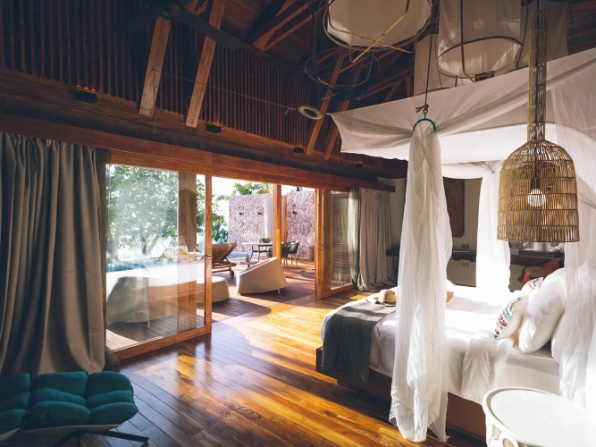 3 Bedrooms Luxury Oceanfront Villa