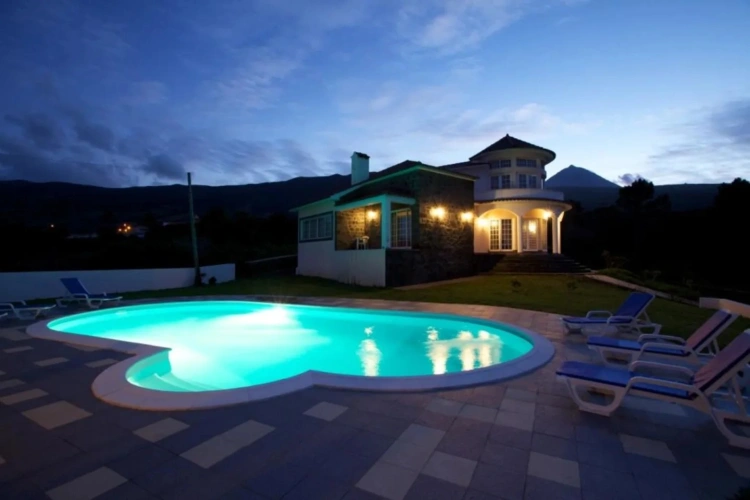 3 Bedrooms Villa