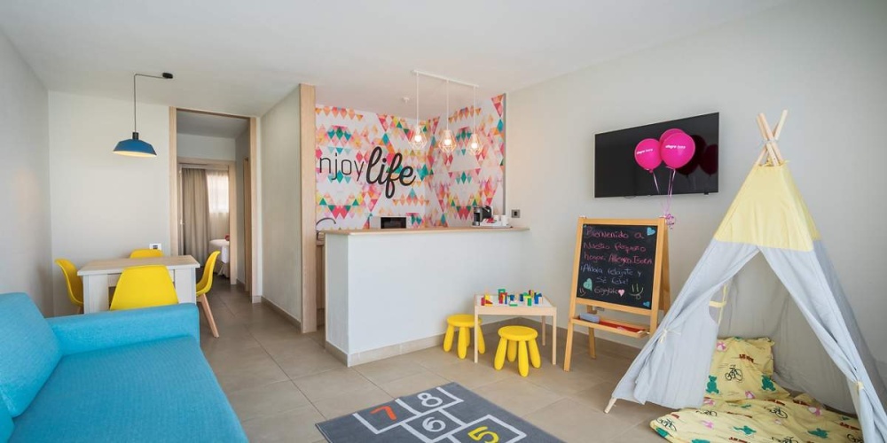 Barcy Family Apartment