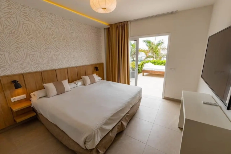 2 Bedrooms Gold Private Pool Apartment