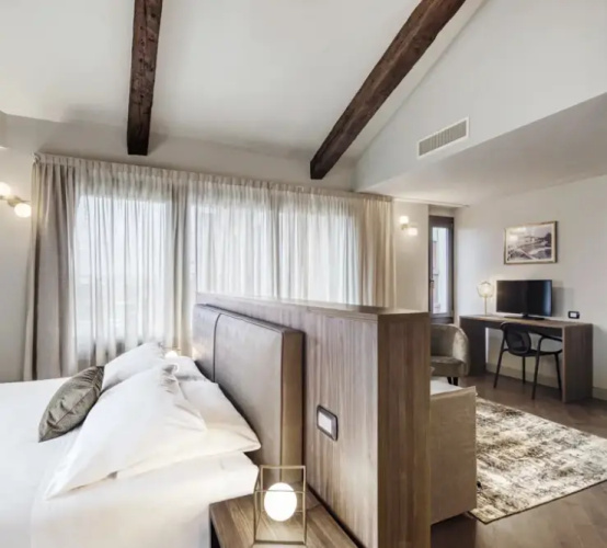 Plus Double Altinia Junior Suite