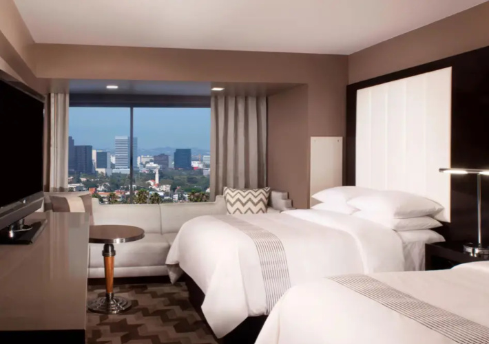 Pure (R) Wellness Quadruple room