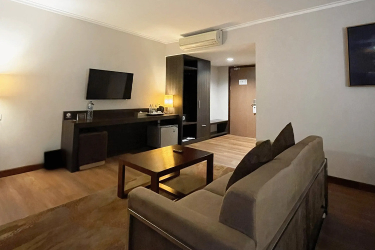Bueno Colombo Hotel