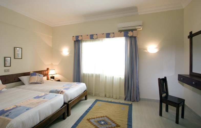 Family Suite with balcony and with pool view