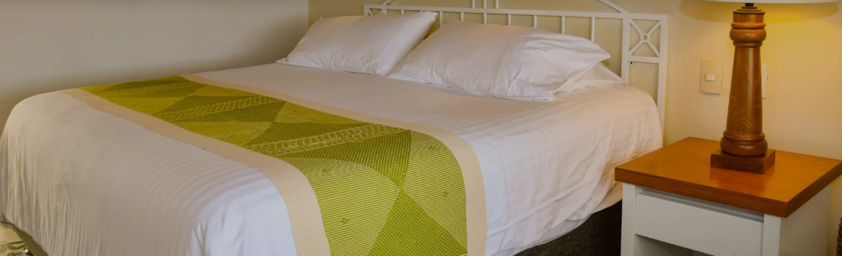 Quadruple Queen Elizabeth Family Suite