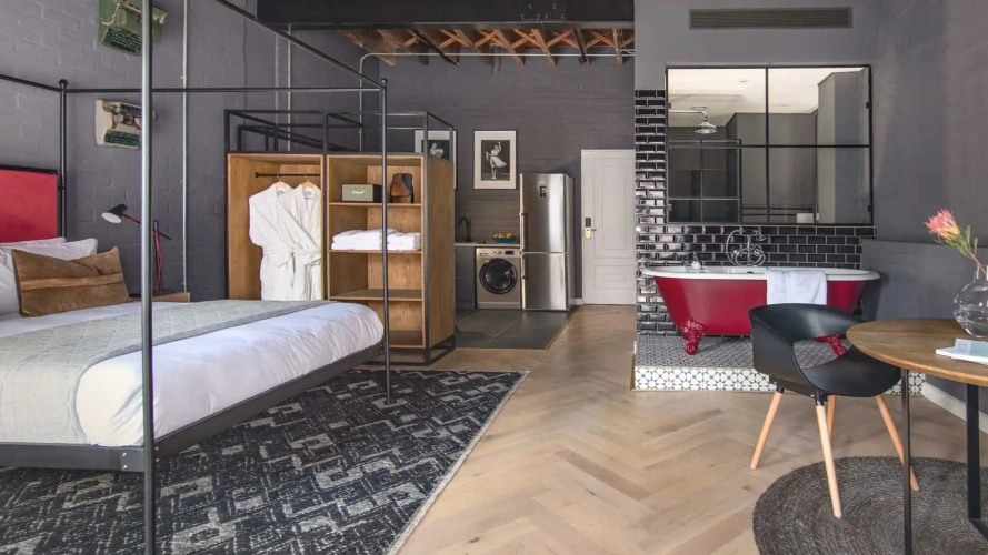 Double Master Suite