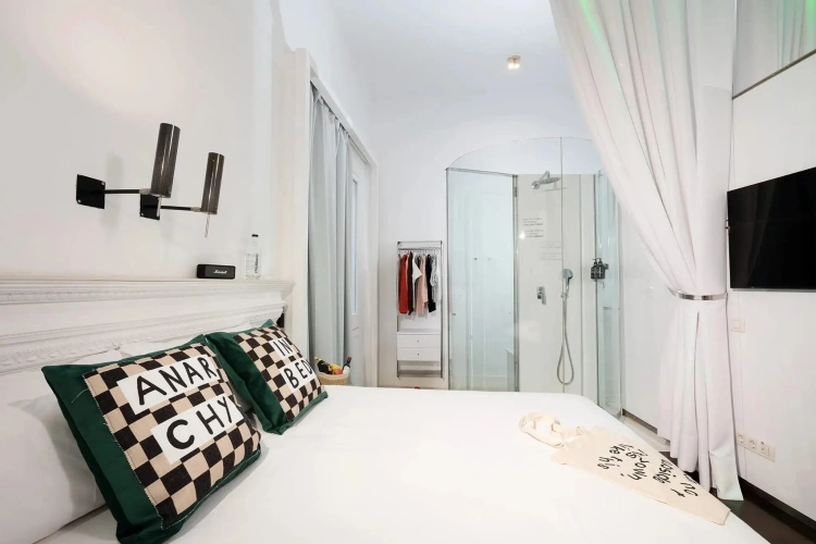 Small Double room
