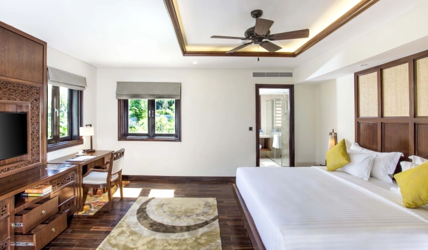 4 Bedrooms Pool Villa