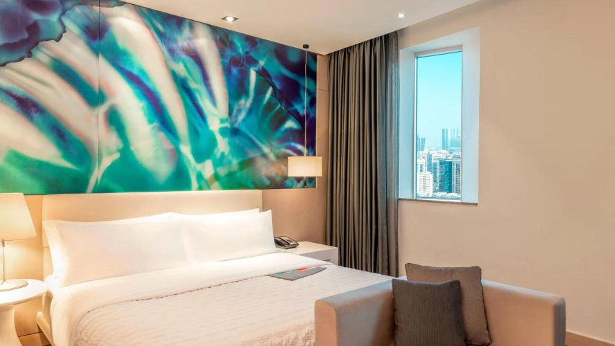Corner Double room with city view